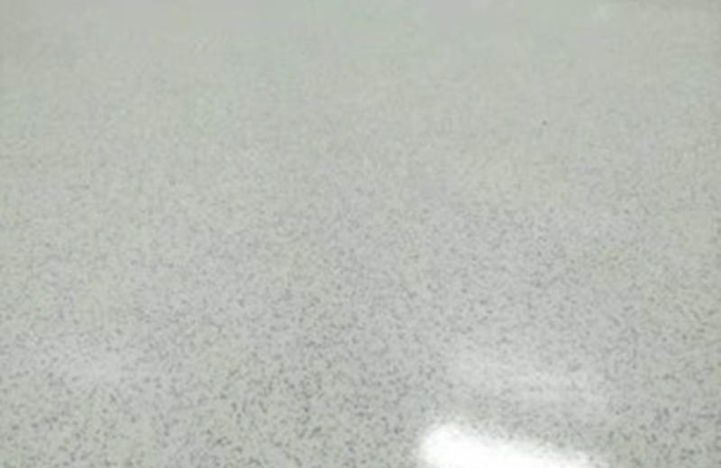 公建系列：无溶剂彩砂自流平地坪系统